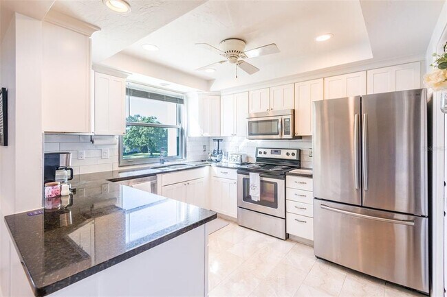 Building Photo - 5014 Marsh Field Rd