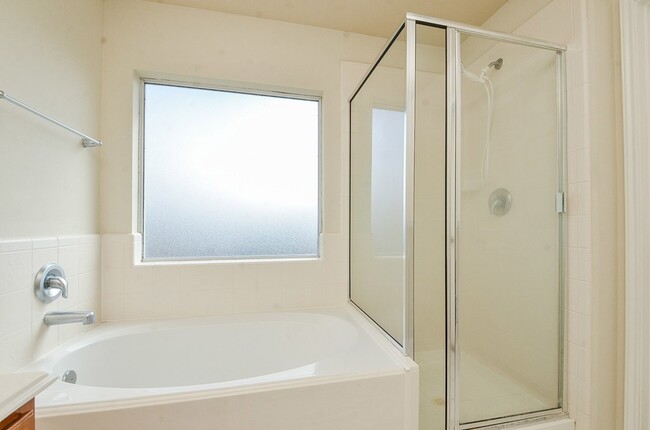 Building Photo - 4214 Barossa Valley Ln