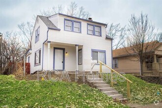 Building Photo - 1622 N Temple Ave