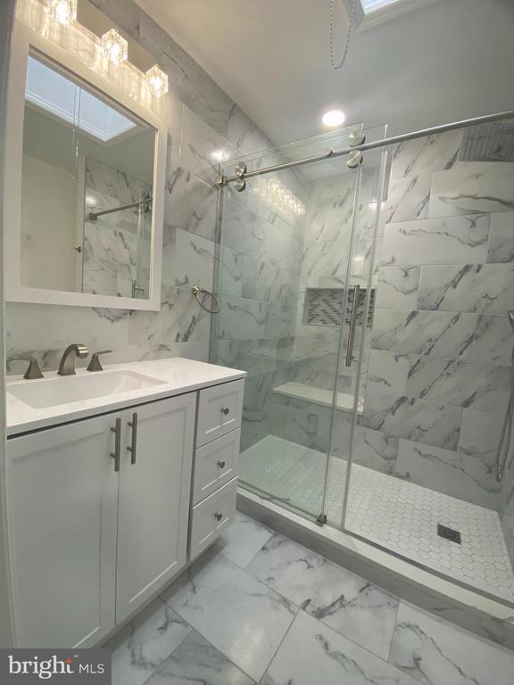 Building Photo - 6716 Cobbs Creek Pkwy