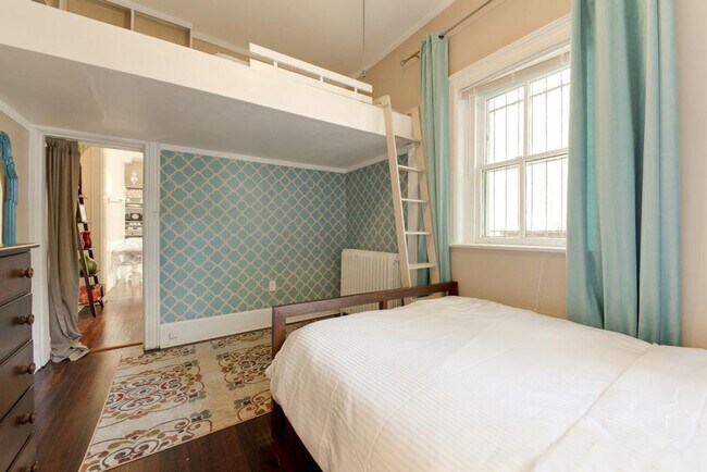 Building Photo - 1821 19th St NW