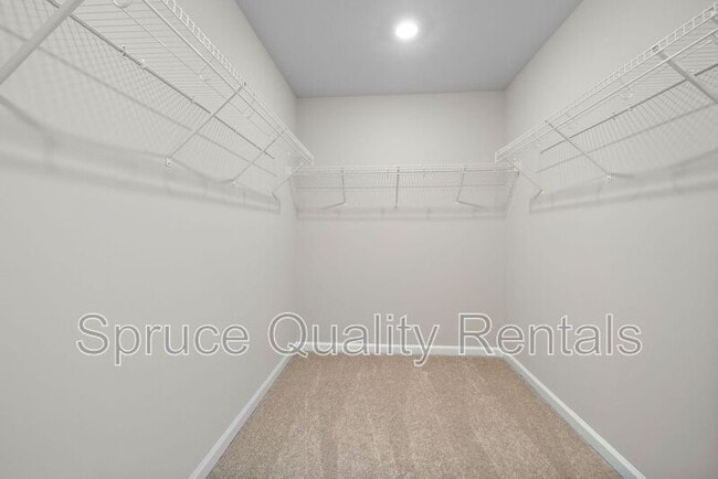 Building Photo - 1103 Red Wing Dr