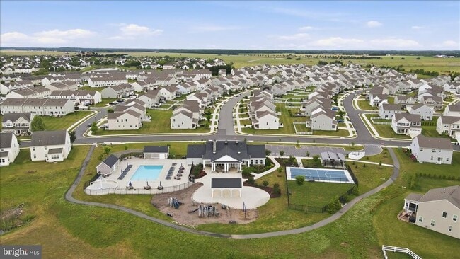Building Photo - 712 Wallasey Dr