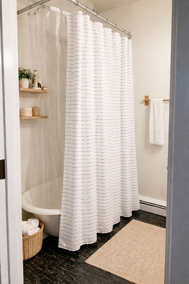 Building Photo - 312 S Upper St