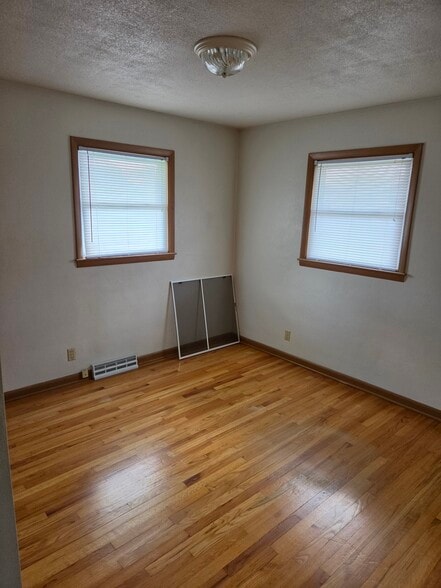 bedroom - 309 C Ave