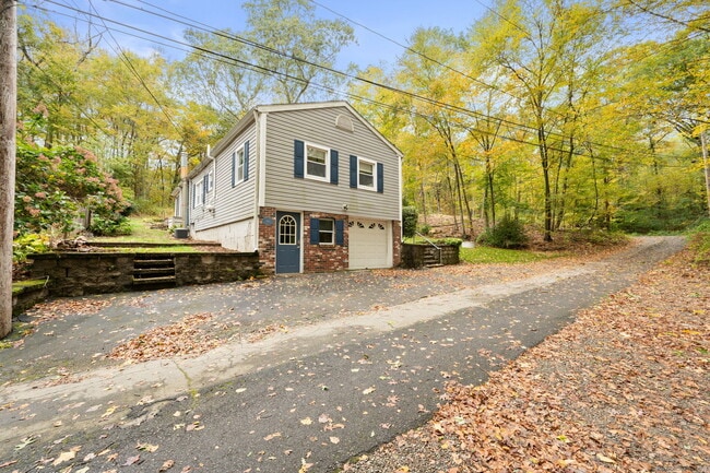 Building Photo - 87B Cottage Rd