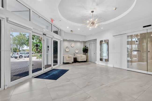 Building Photo - 3001 S Ocean Dr