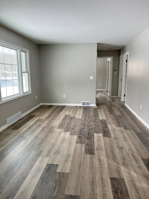 Building Photo - 9970 Knollwood Ridge Dr