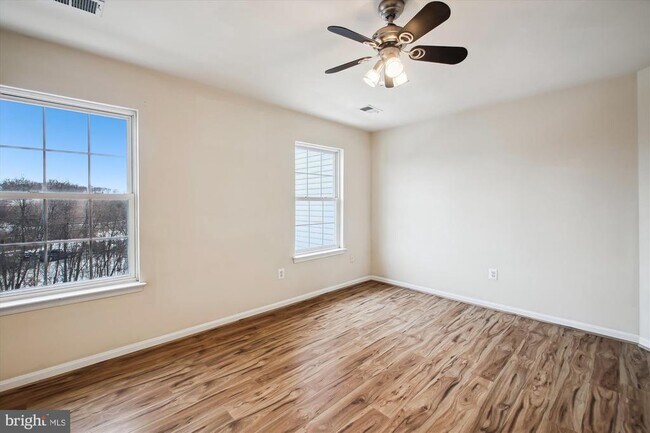 Building Photo - 2538 Cheyenne Wy