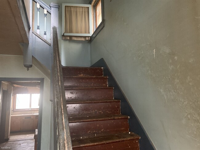 Building Photo - 3 br, 1 bath House - 818 Crawford Avenue