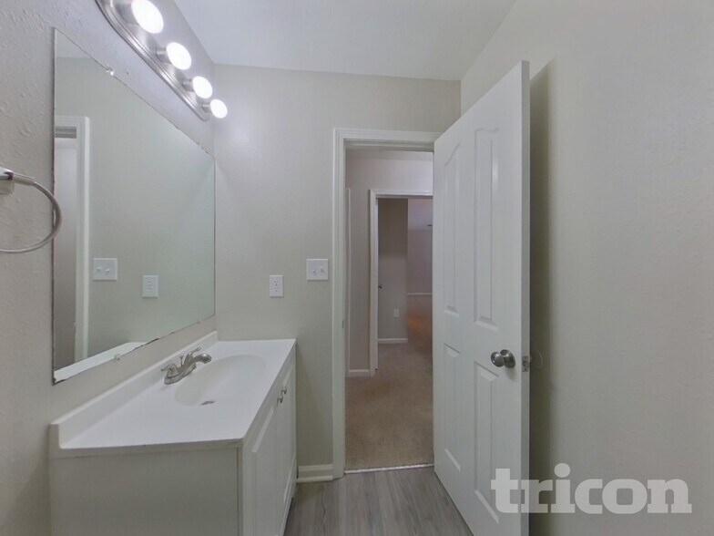 Building Photo - 4614 Christenbury Hills Ln