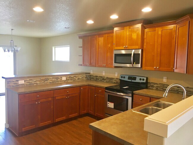 Building Photo - Brand New 3BD Ranch Home in Desirable Batt...