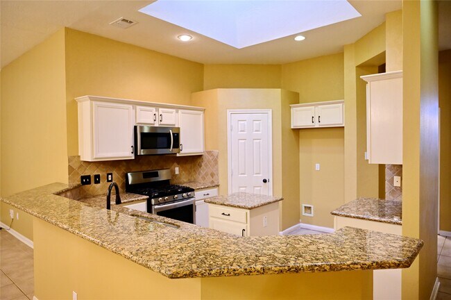 Building Photo - 4530 Topaz Trail Dr