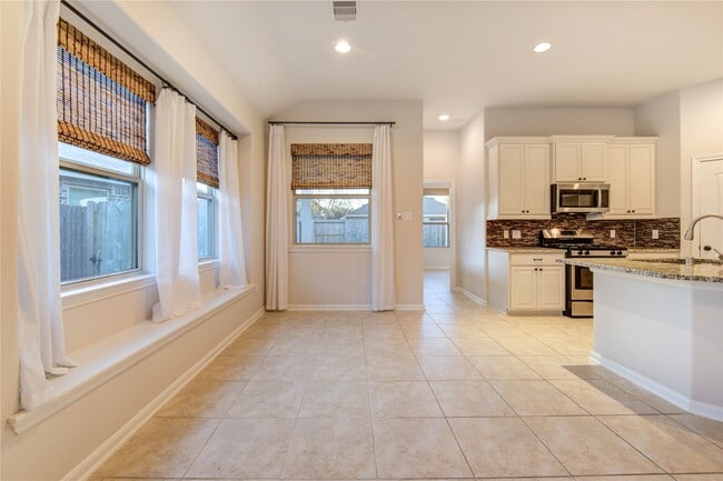 Building Photo - 13227 Clover Creek Point Ln