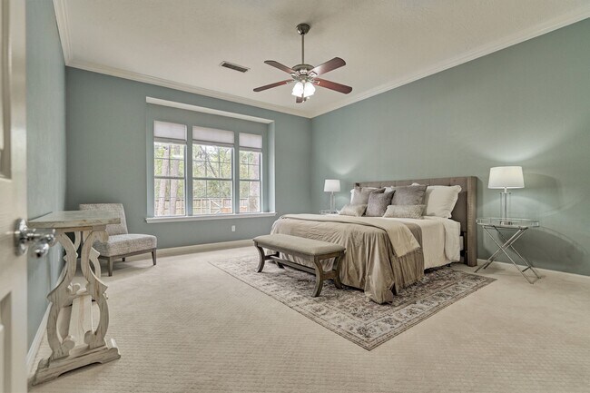 Building Photo - 47 Firethorn Pl