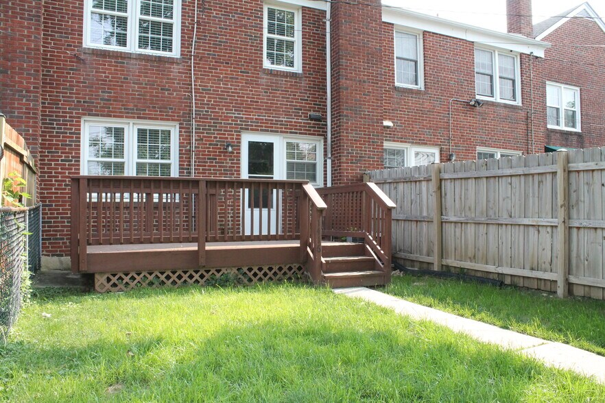 Building Photo - 1416 Putty Hill Ave