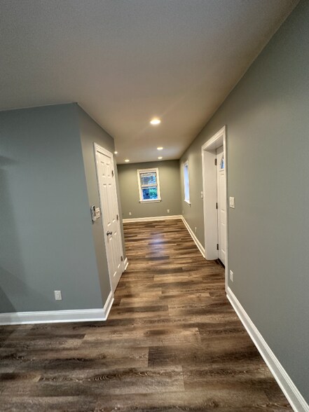 Building Photo - 2652 PA-390