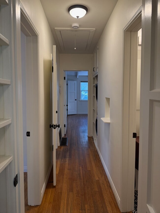 Building Photo - 108 Buena Vista Dr