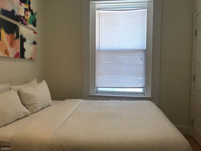 Building Photo - 2 br, 1 bath  - 10 Brainerd Rd # 10-47
