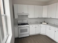 Building Photo - 126-18 111th Ave