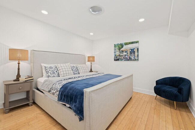 Building Photo - 339 N West Ave