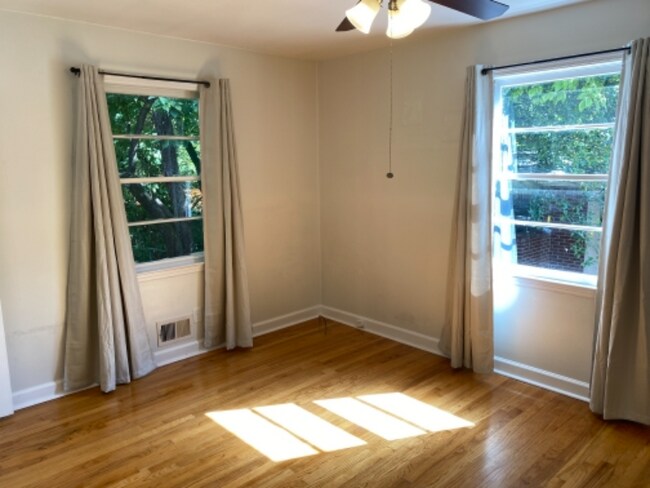 Building Photo - 1606 Winter St