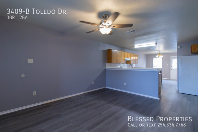 Building Photo - 3409 Toledo Dr