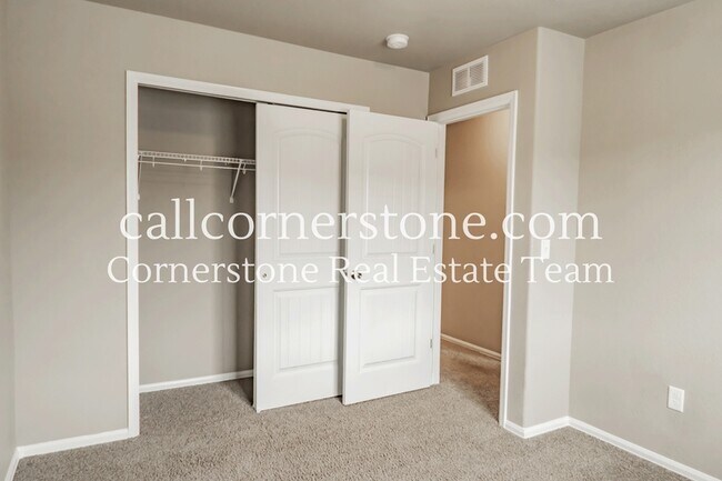 Building Photo - 7662 Jack Pne Grv