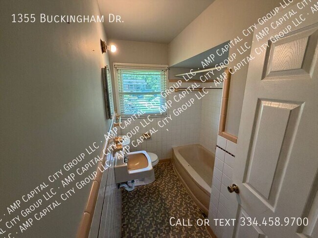 Building Photo - 1355 Buckingham Dr
