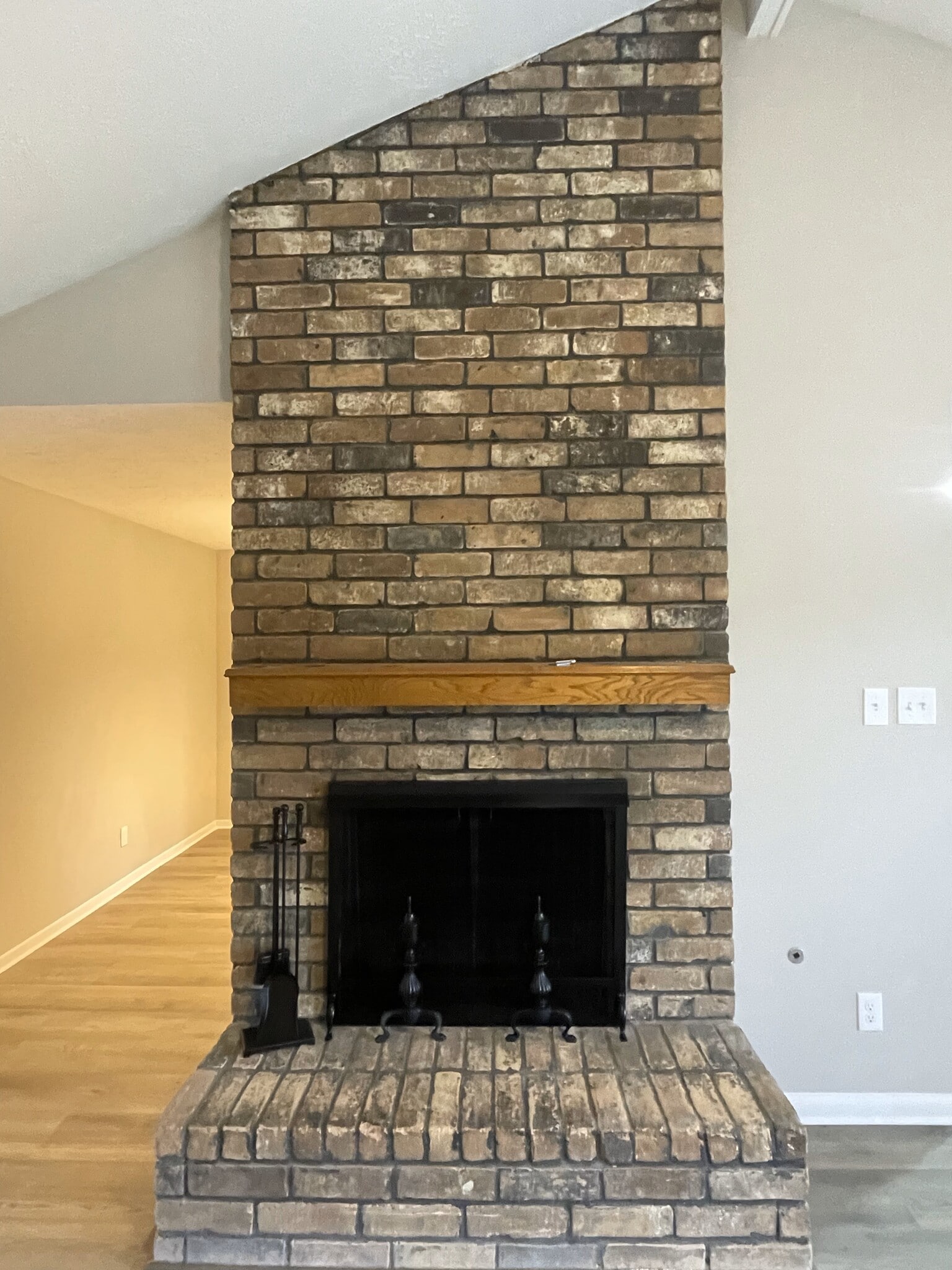 Building Photo - 1013 N Amy Dr