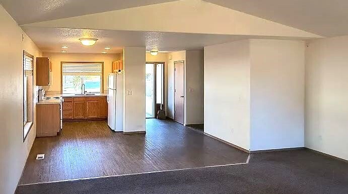 Building Photo - 16916 NE 33rd St