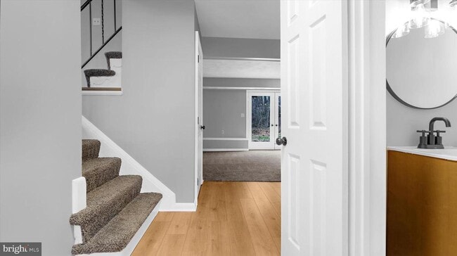 Building Photo - 8009 Nolcrest Rd