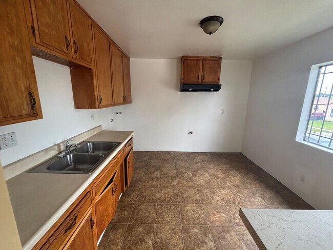 Building Photo - 8866 Wall St