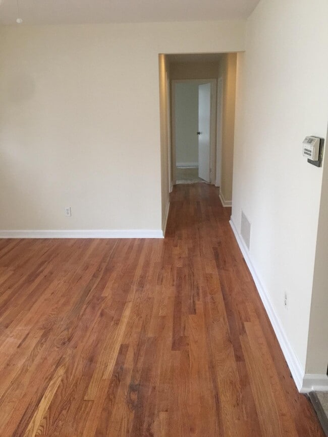 Building Photo - 11201 Herrick Ave