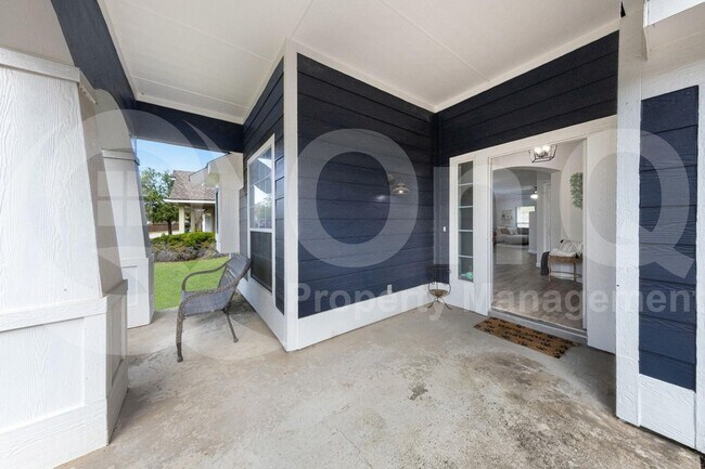 Building Photo - 1509 Lacewing Dr