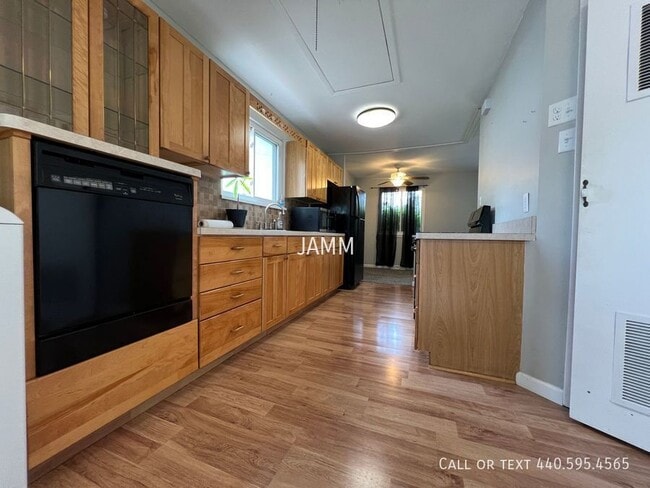 Building Photo - 6181 Zehman Dr