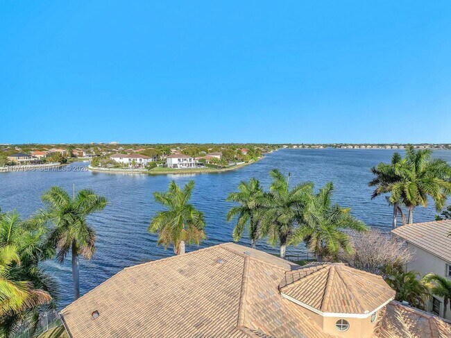 Building Photo - 5028 SW 170th Ave