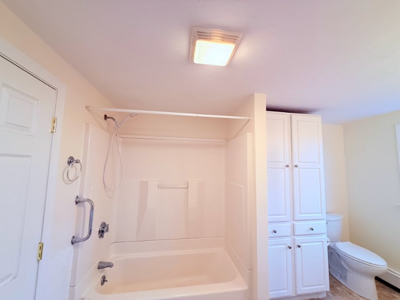 Building Photo - 78 Center St