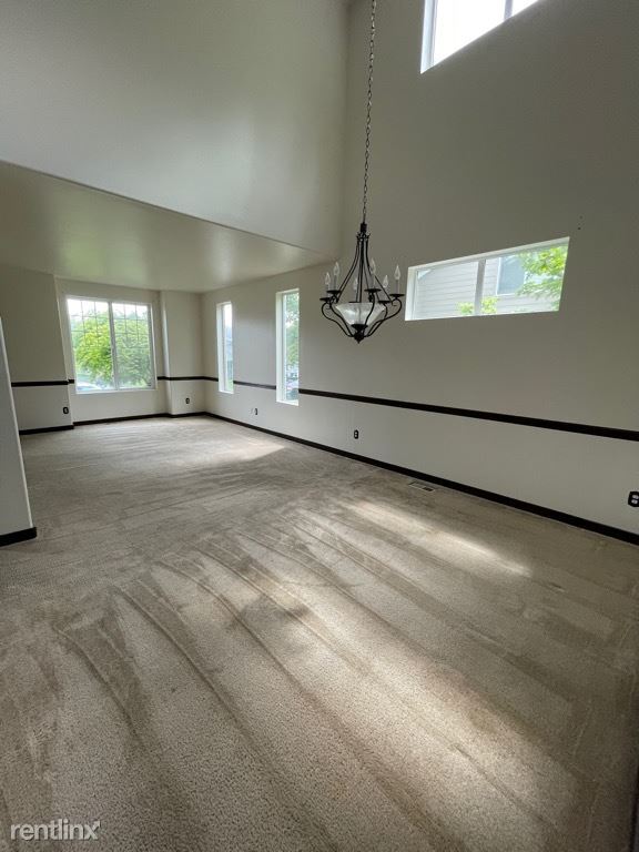 Building Photo - 4 br, 2.5 bath House - 18814 88th Avenue East