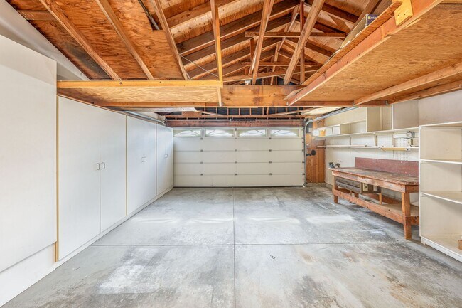 Building Photo - Single-story living with incredible panoramic sunset, mountain, and city light views