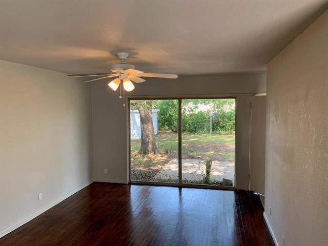 Building Photo - 2631 Hearthstone Dr
