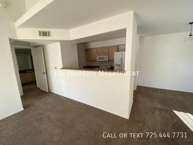 Building Photo - 555 E Silverado Ranch Blvd