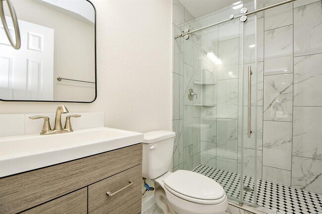 Building Photo - 3715 St Charles St