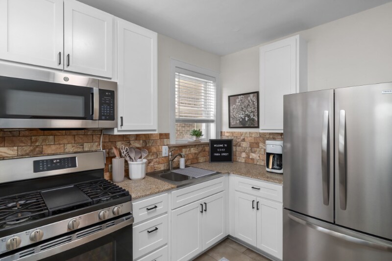 Building Photo - 5342 Itaska St