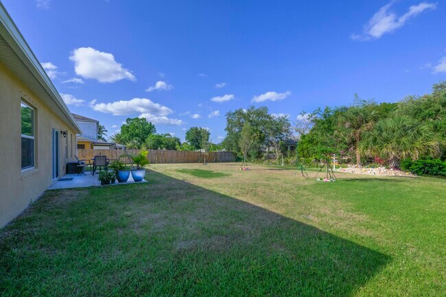 Building Photo - 4042 SW Jaqust St