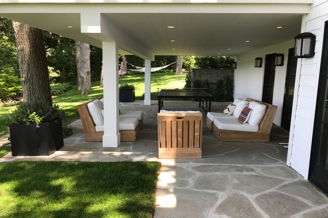 Building Photo - 51 Dumar Dr