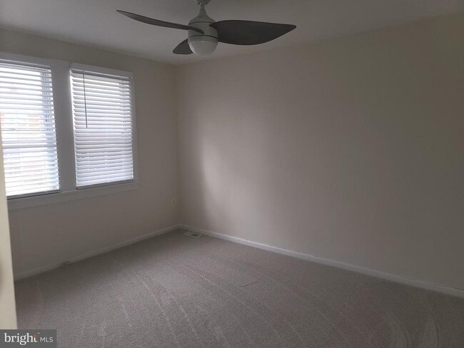 Building Photo - 1403 N Linwood Ave