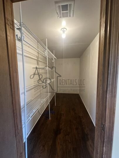 Building Photo - 1902 S Joplin St