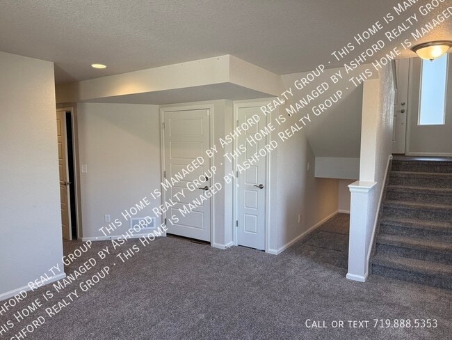 Building Photo - 6044 Callan Dr
