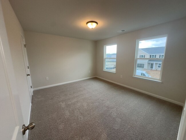 Building Photo - Custom Home in Bella Vita!
